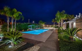 Aqua Venere Pool & Suites